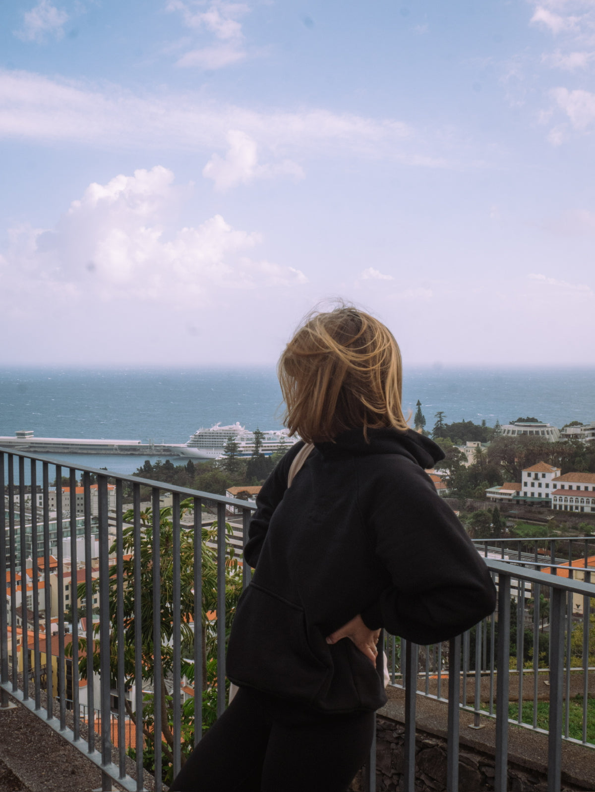 bluza oversize z kapturem